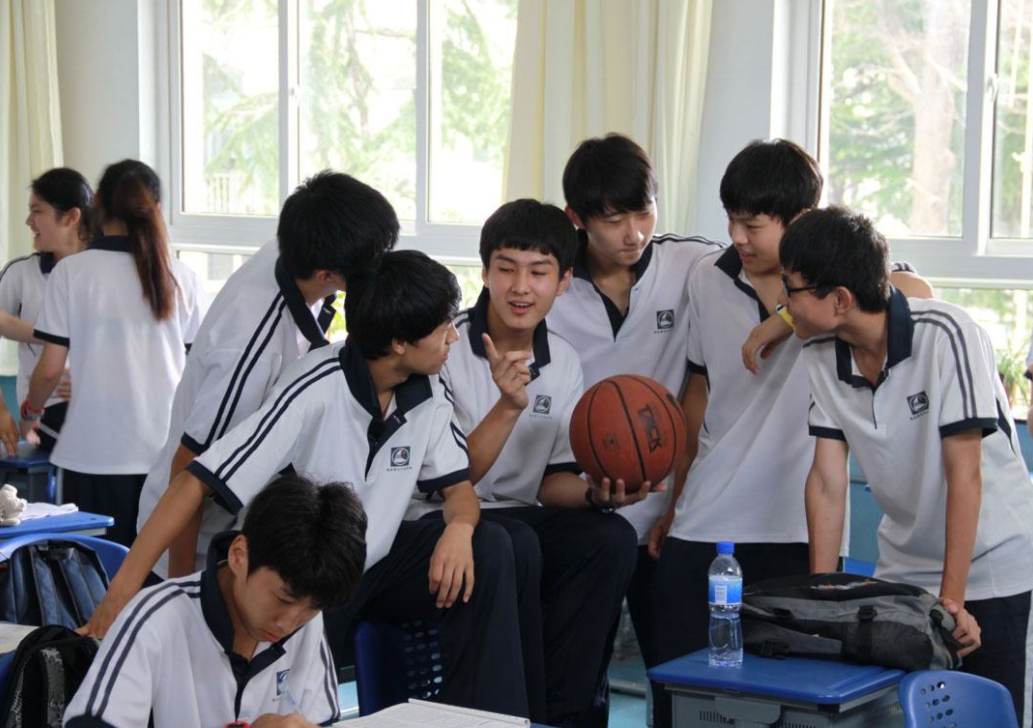 高中学习日语的学生越来越多，“弃英从日”意欲为何？网友：捷径