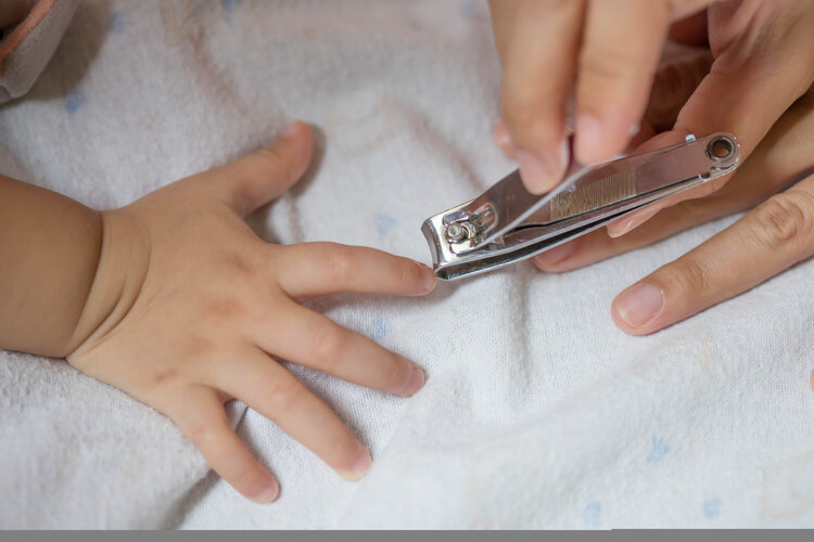 脚趾甲老往肉里钻，一碰还疼？教你3个妙招，预防甲沟炎告别疼痛