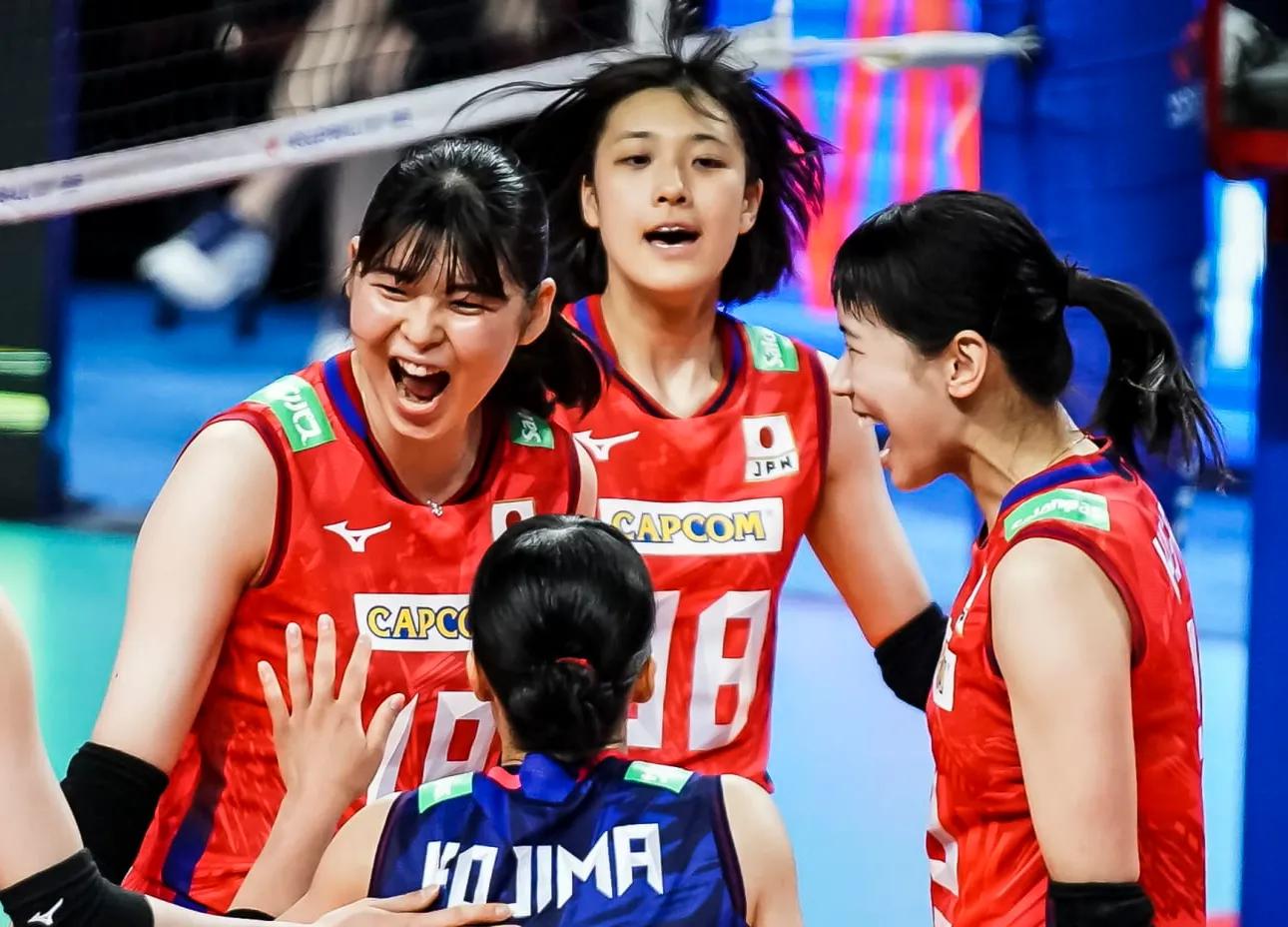 日本奥运篮球直播(日本女排3-0保加利亚 6连胜领跑积分榜 中国周五战加拿大 直播预告)