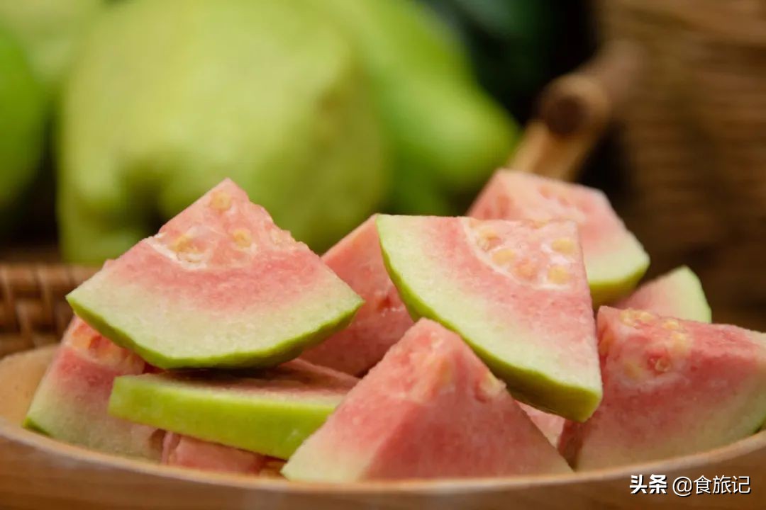 红心番石榴怎么吃才是正确的吃法-第45张图片