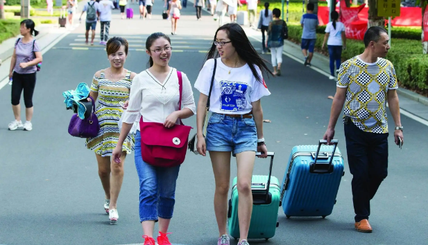 学校的规则（大学校园里的）