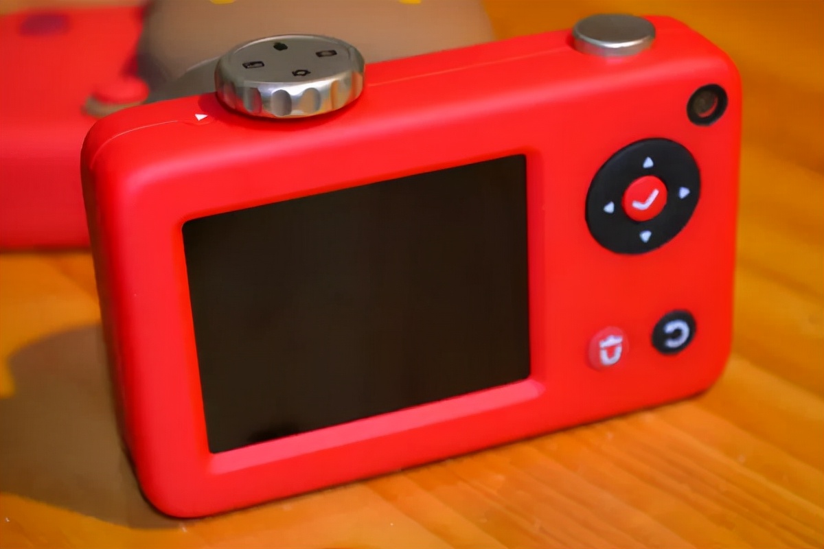 酷娃出街爱玩好物 小糖智能玩具相机PRO