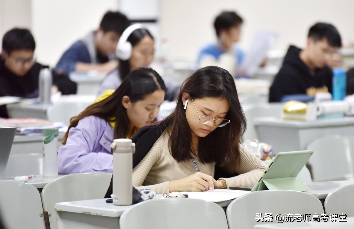 天道酬勤，1000道题做2遍看2遍，滨医女学霸428分考上北大研究生