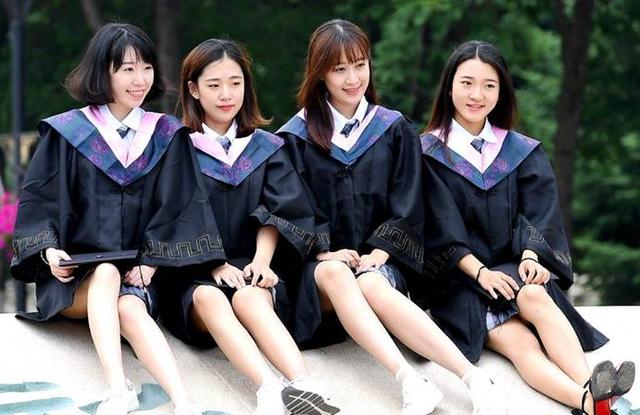 上了大学才知道，原来“特困生”并不困难，而是“隐形富豪”