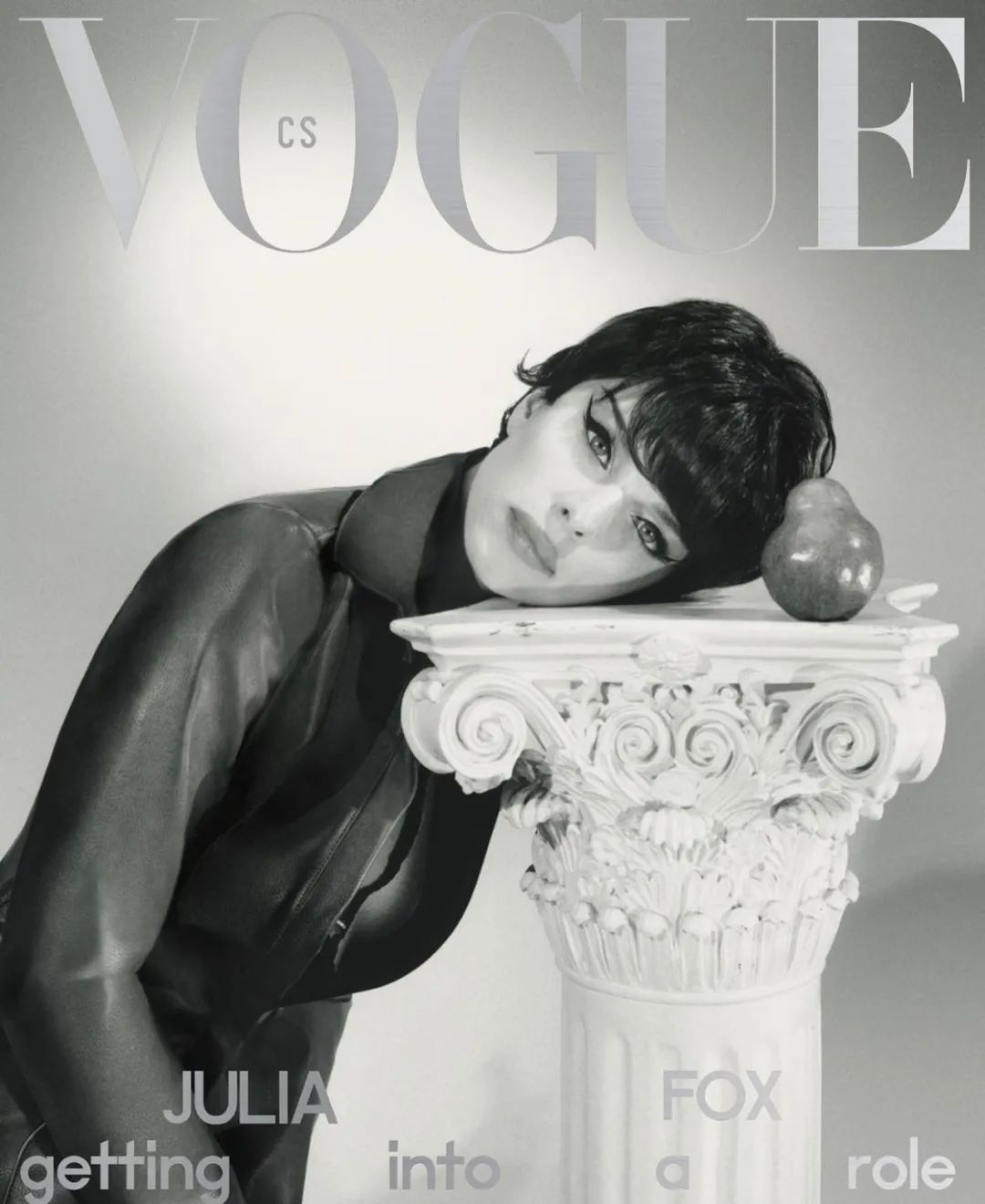 从寂寂无名之辈变身时尚巨星，恭喜娅娅