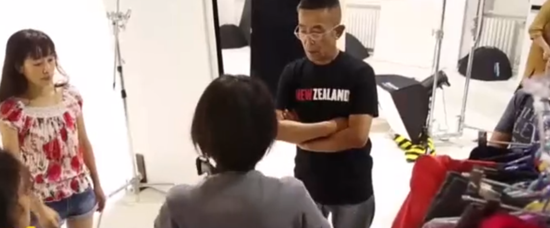 白百何憔悴，马伊琍蜡黄，刘亦菲像开了磨皮，素颜拍戏的明星好敢