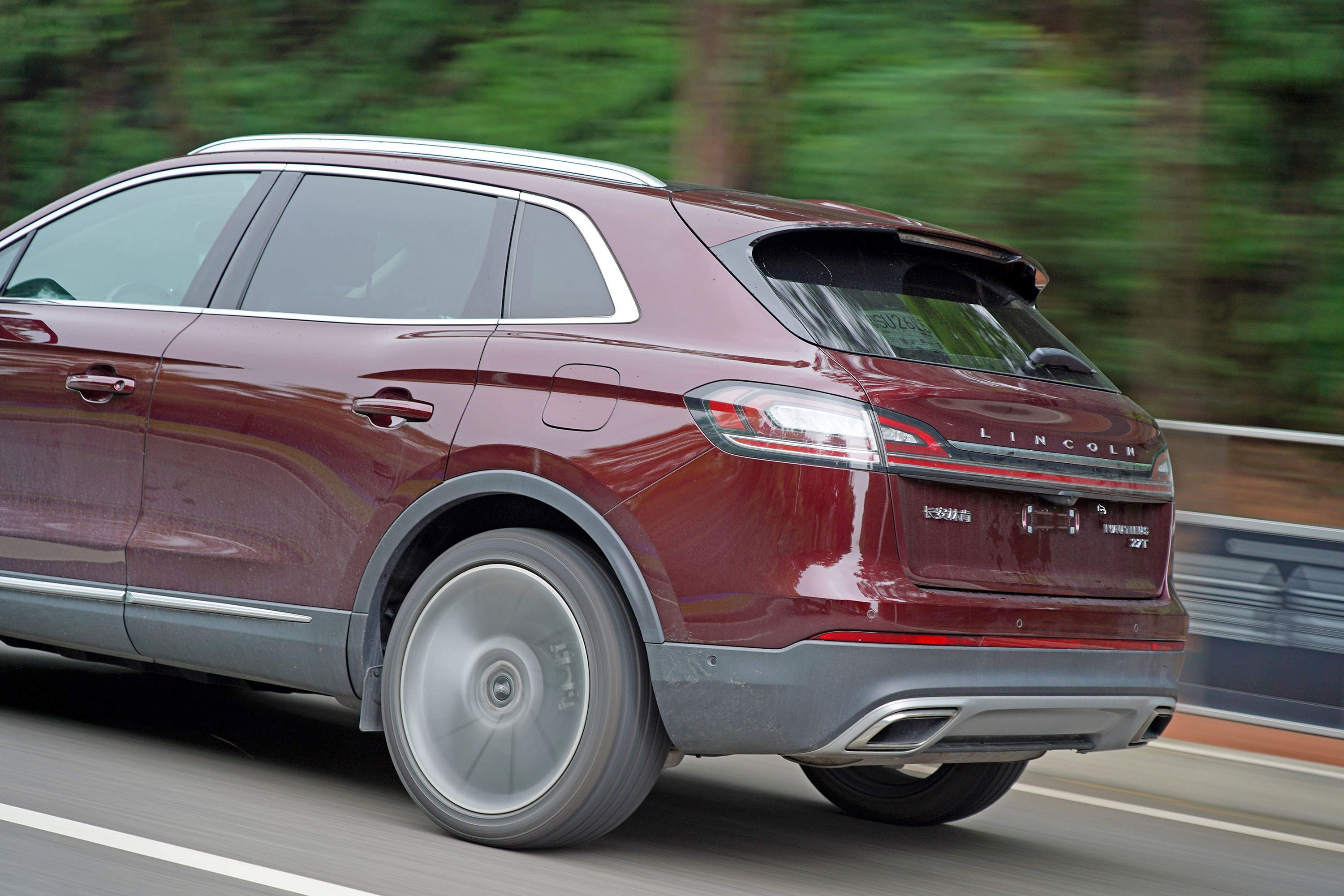试驾林肯航海家：40万就能买到大V6，还要什么BBA？