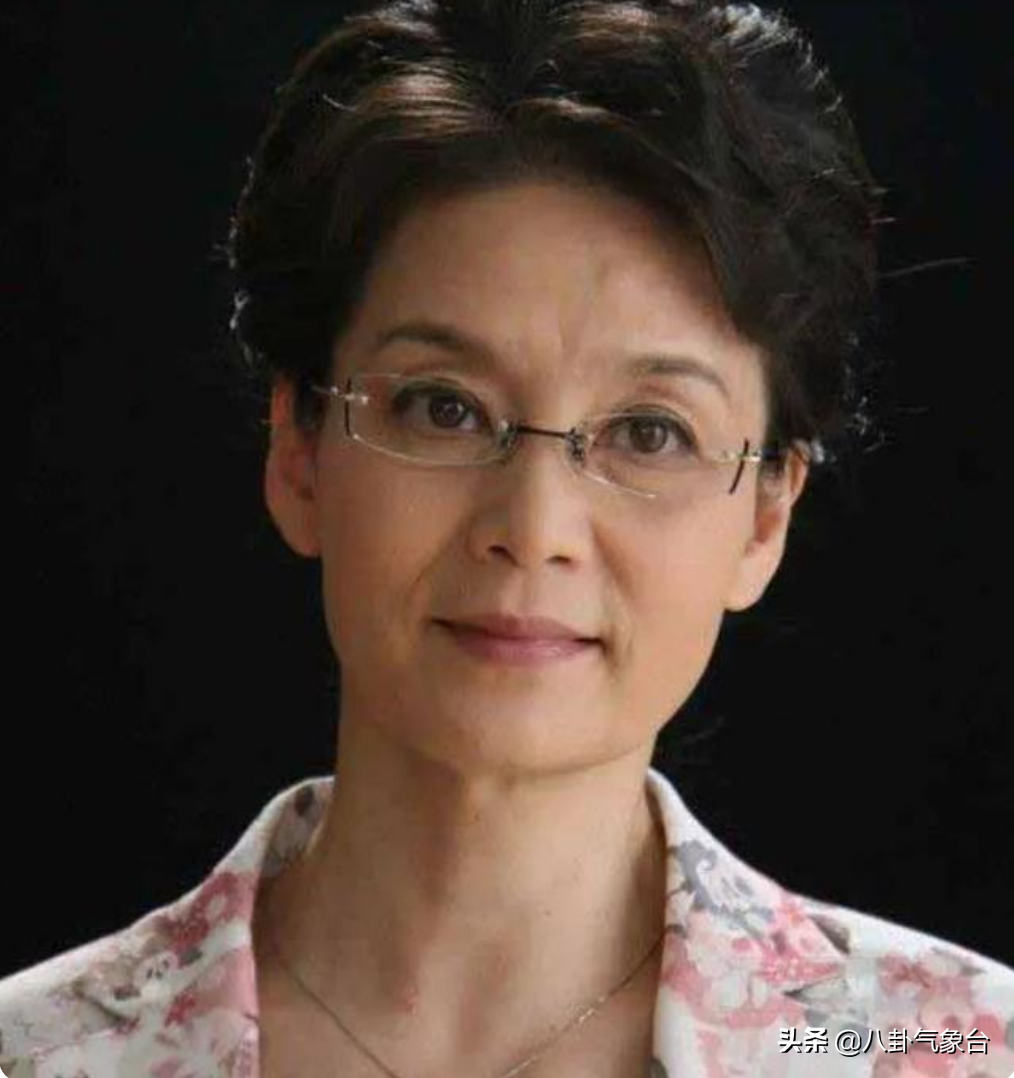 电影演员潘虹影后潘虹离婚35年还忘不了米家山悲惨人生有亲情一路保驾