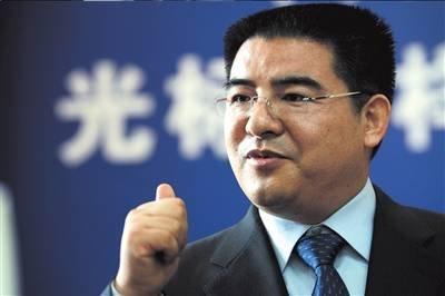曾经高调捐款20亿，却被曝出接连造假，陈光标是真慈善还是假作秀