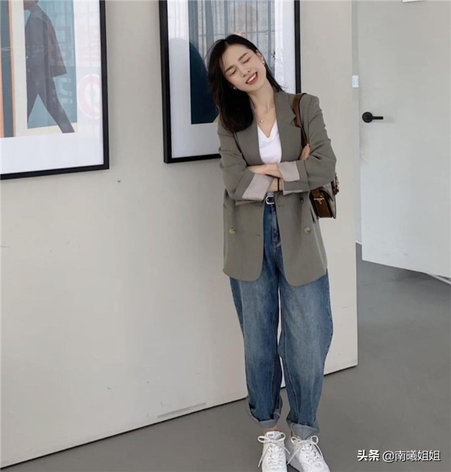 老爹裤配什么上衣好看,老爹裤时尚搭配大全