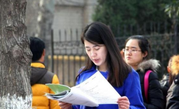 英语“四六级”出新规，报名门槛提升，这类学生六月将无考试资格