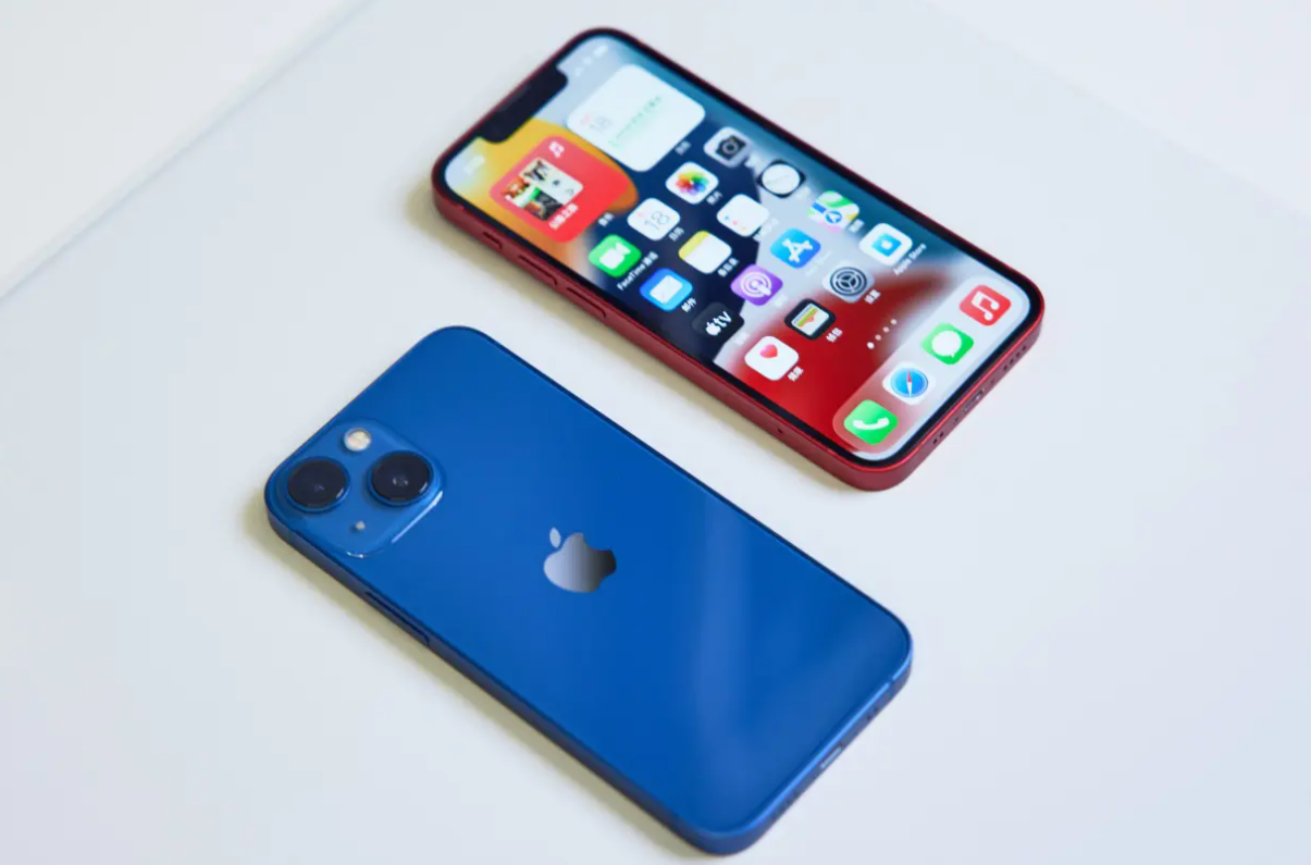 一旦iPhone降价，国产手机都得让路，iPhone13成618当之无愧销冠