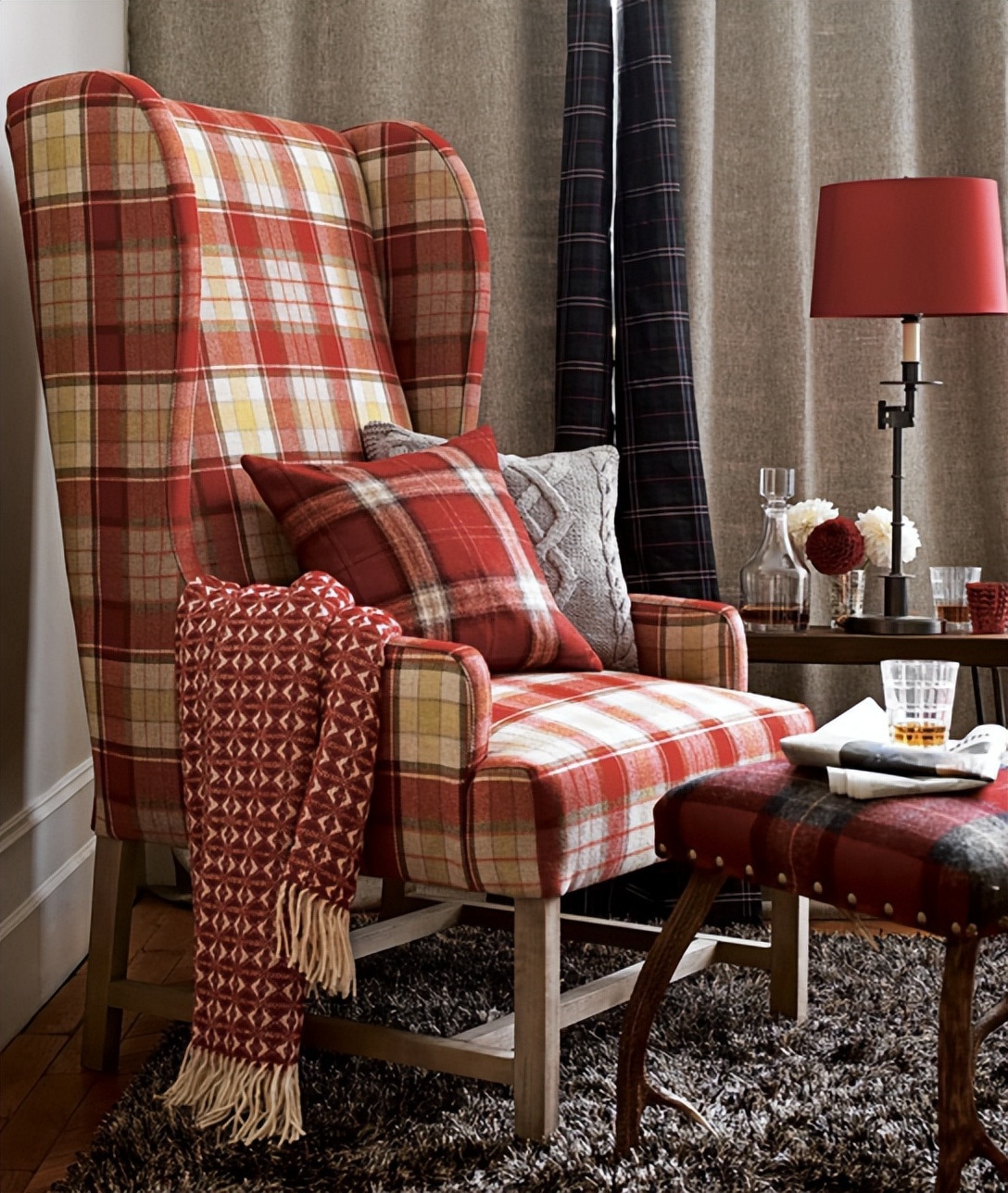 时尚家居永恒的经典，探寻Tartan苏格兰格纹的无限可能