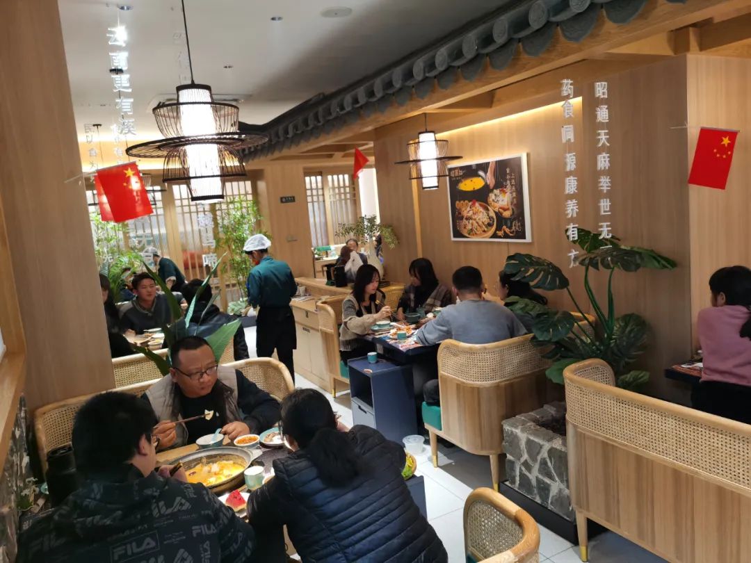 昭源红 | 地方特色餐饮品牌如何升级打造？