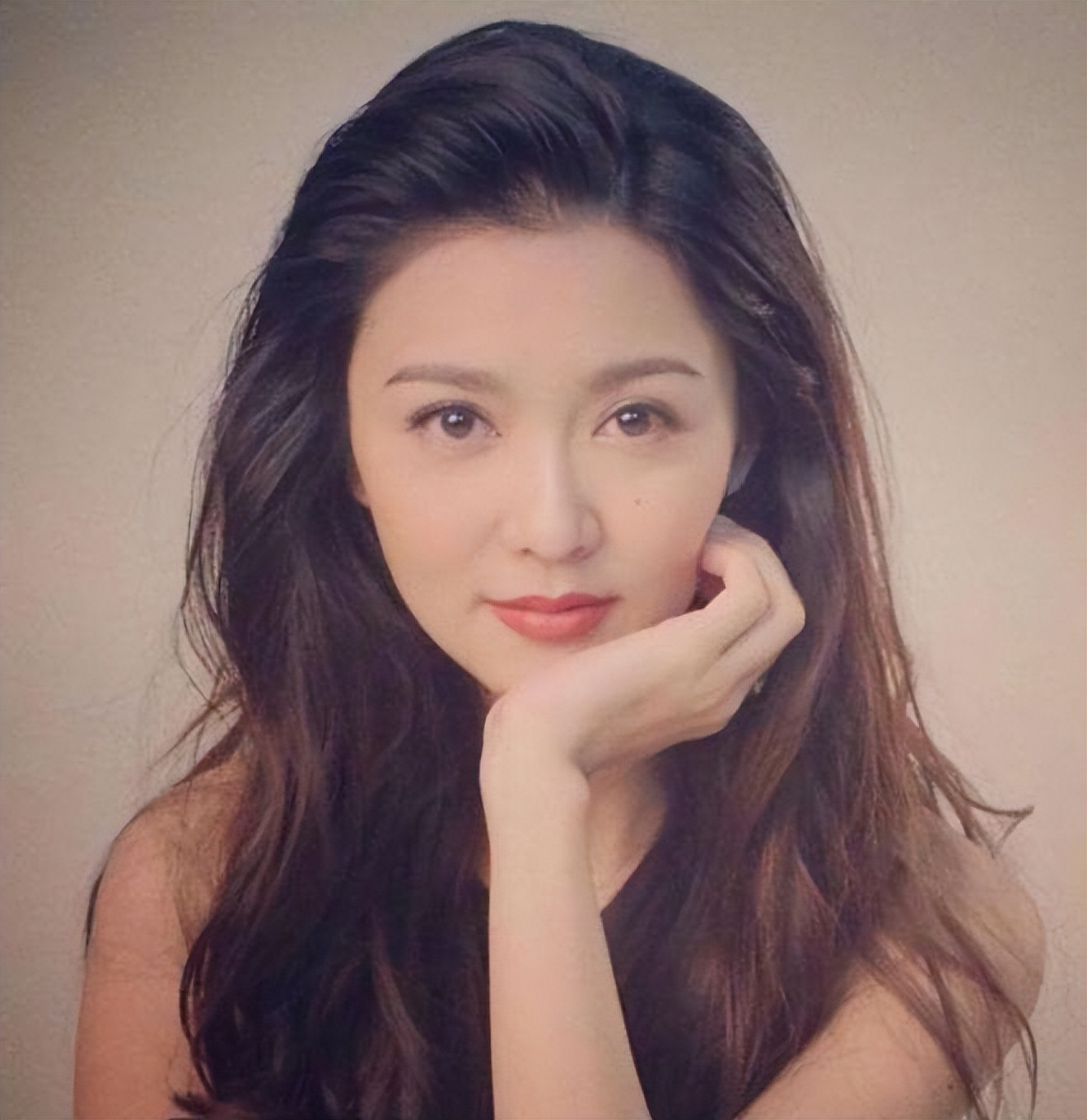 圆脸但身材很好的女星我只服这5位娃娃脸和衣架子身材都有了