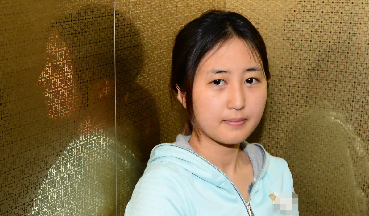 郑维罗：靠一只狗将总统送进牢房，让亲妈入狱18年，自己反而无罪