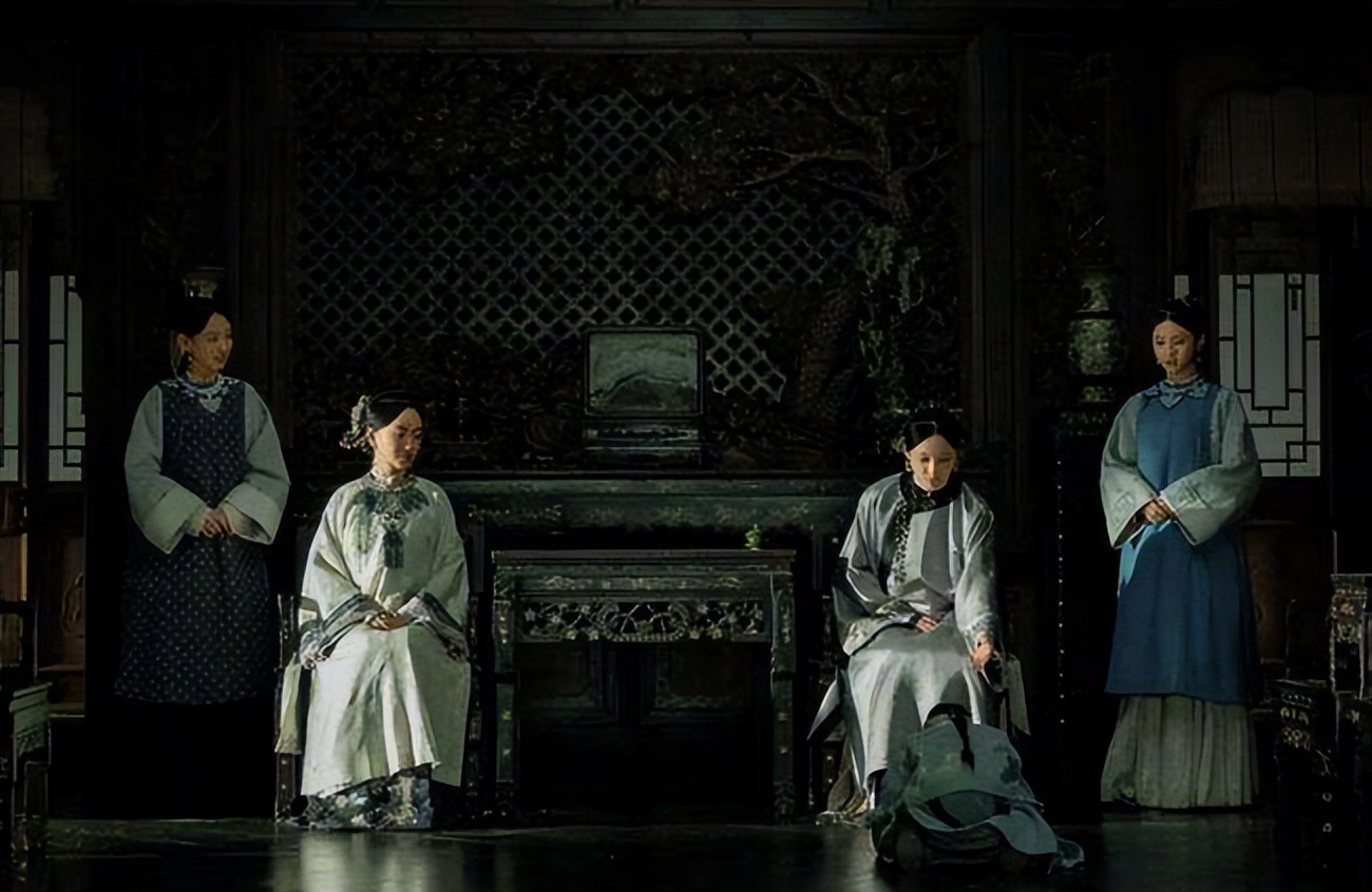 看了让人生气的国产剧：剧情悬浮、穿帮镜头频出、千篇一律的配音