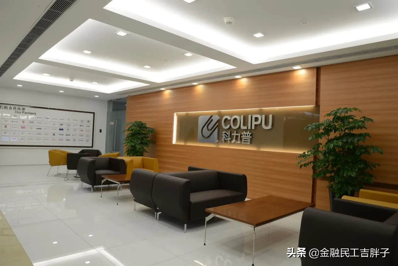 晨光文具一年收入多少(176.07亿!中国文具大王晨光2021年营收又创新高)