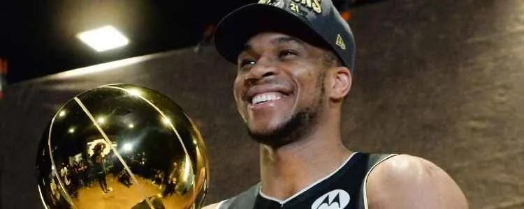 nba有哪些传奇球星(NBA75周年：76位篮球传奇人物排名)