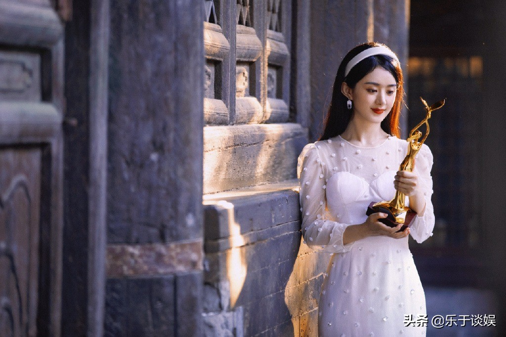 李易峰两部作品入围金鹰奖，和赵丽颖合拍宣传片，梦回张小凡碧瑶