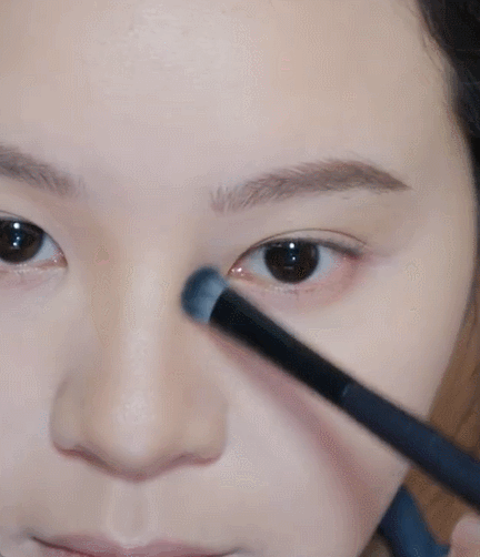 鞠婧祎：从平平无奇的土味路人，蜕变成氛围感女王