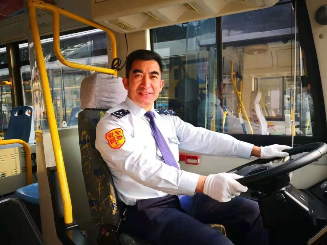 很多女孩子在选择另一半的时候也不会对"司机"这个职业高看一眼