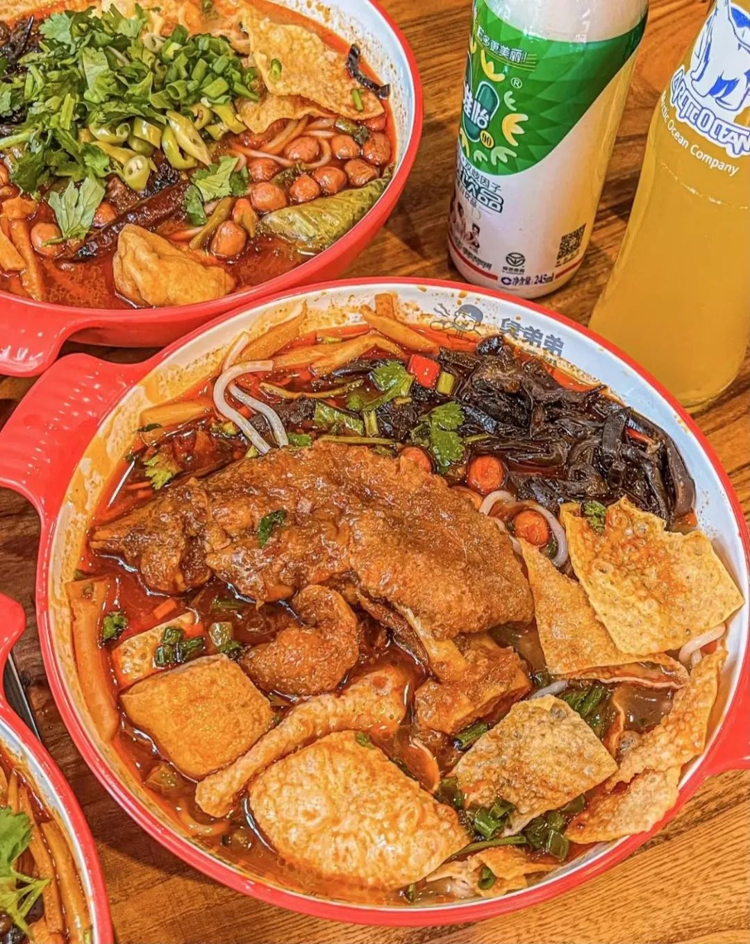 鞠婧祎：从平平无奇的土味路人，蜕变成氛围感女王