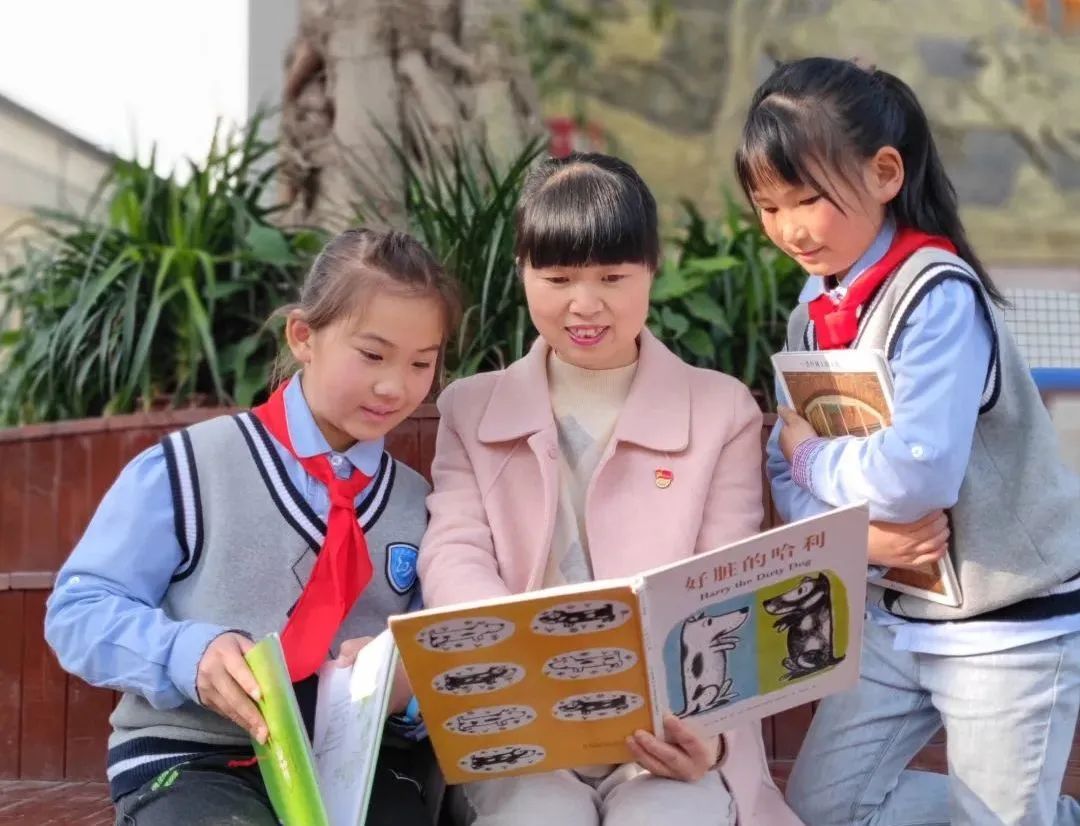 麓溪河畔 墨韵白小｜四川天府新区白沙小学名优教师风采展示（一）