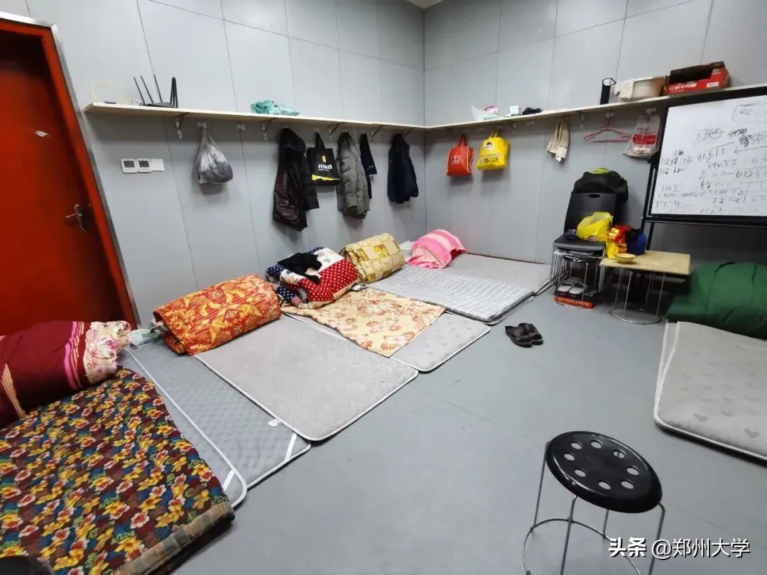 今天，致敬劳动者！