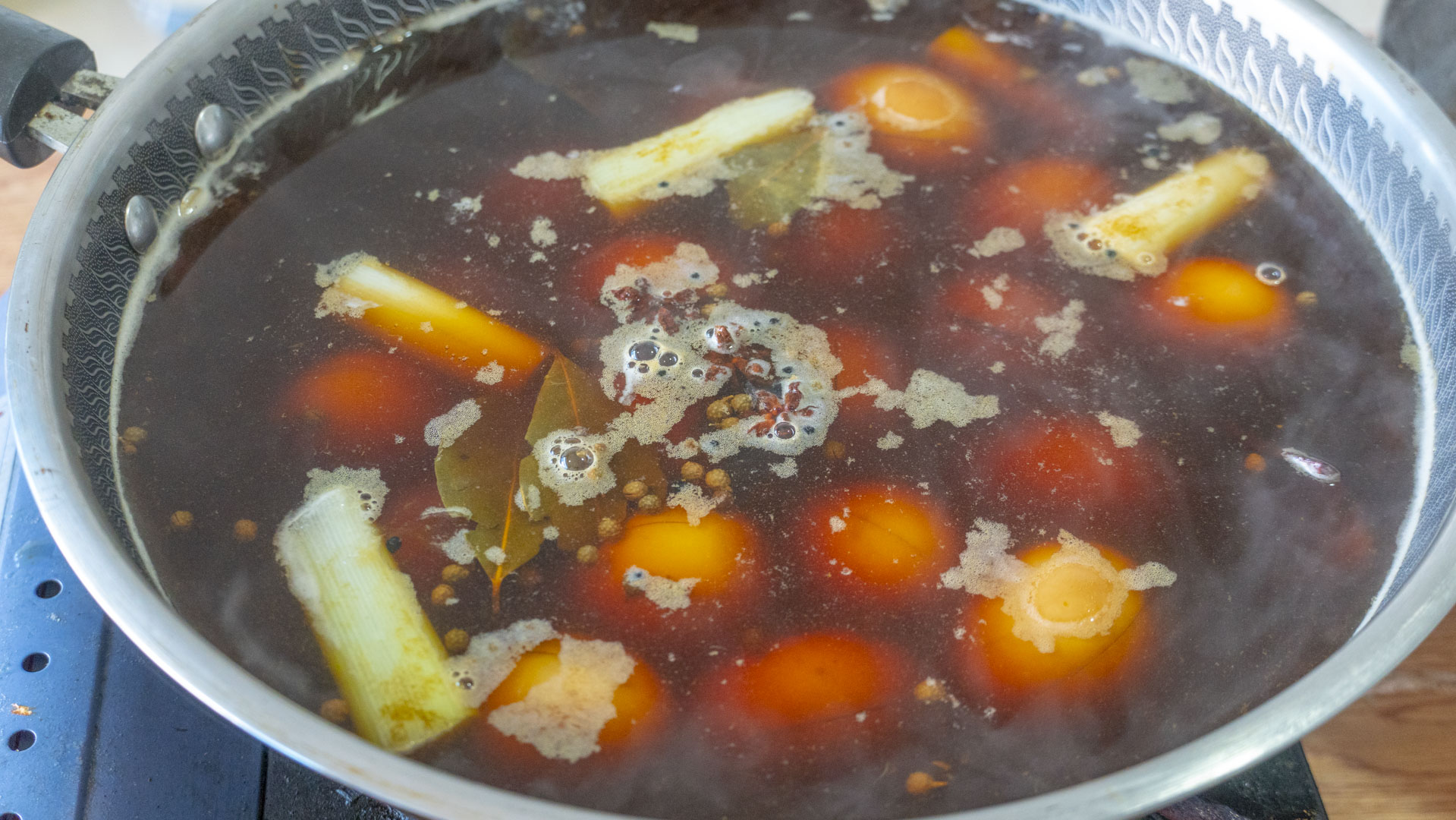 比乡巴佬还好吃的卤蛋，做法简单，口感Q弹，卤香浓郁，吃不腻