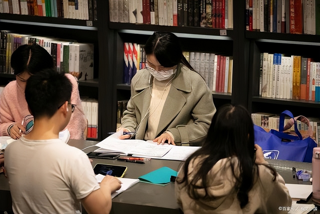 大学生或将迎来“最长暑假”，全国多所高校放假时间已经公布