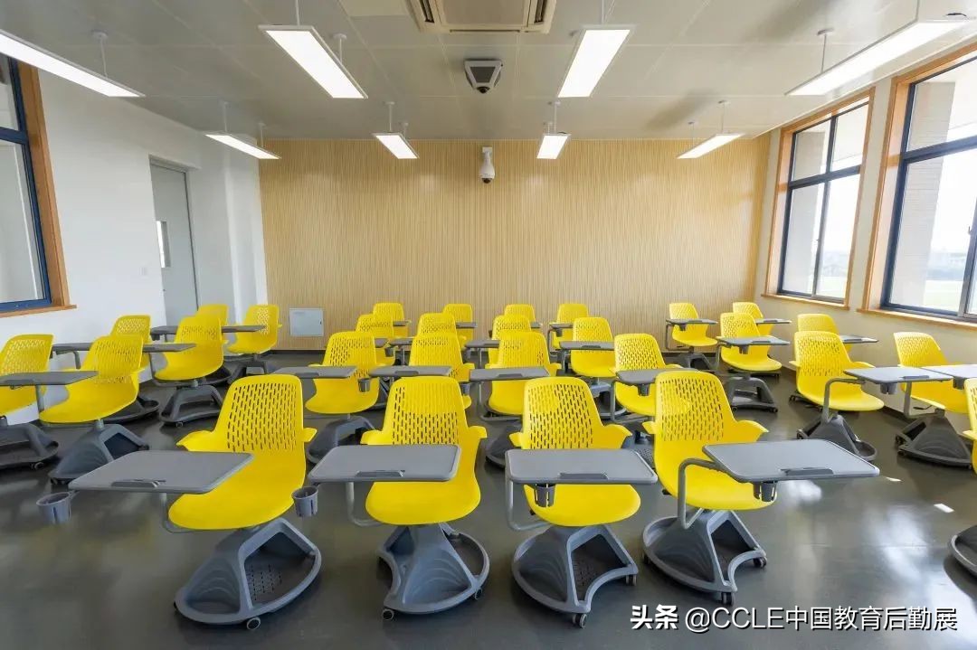 智慧教室长啥样？一起来看这个高科技打造的“网红教室”