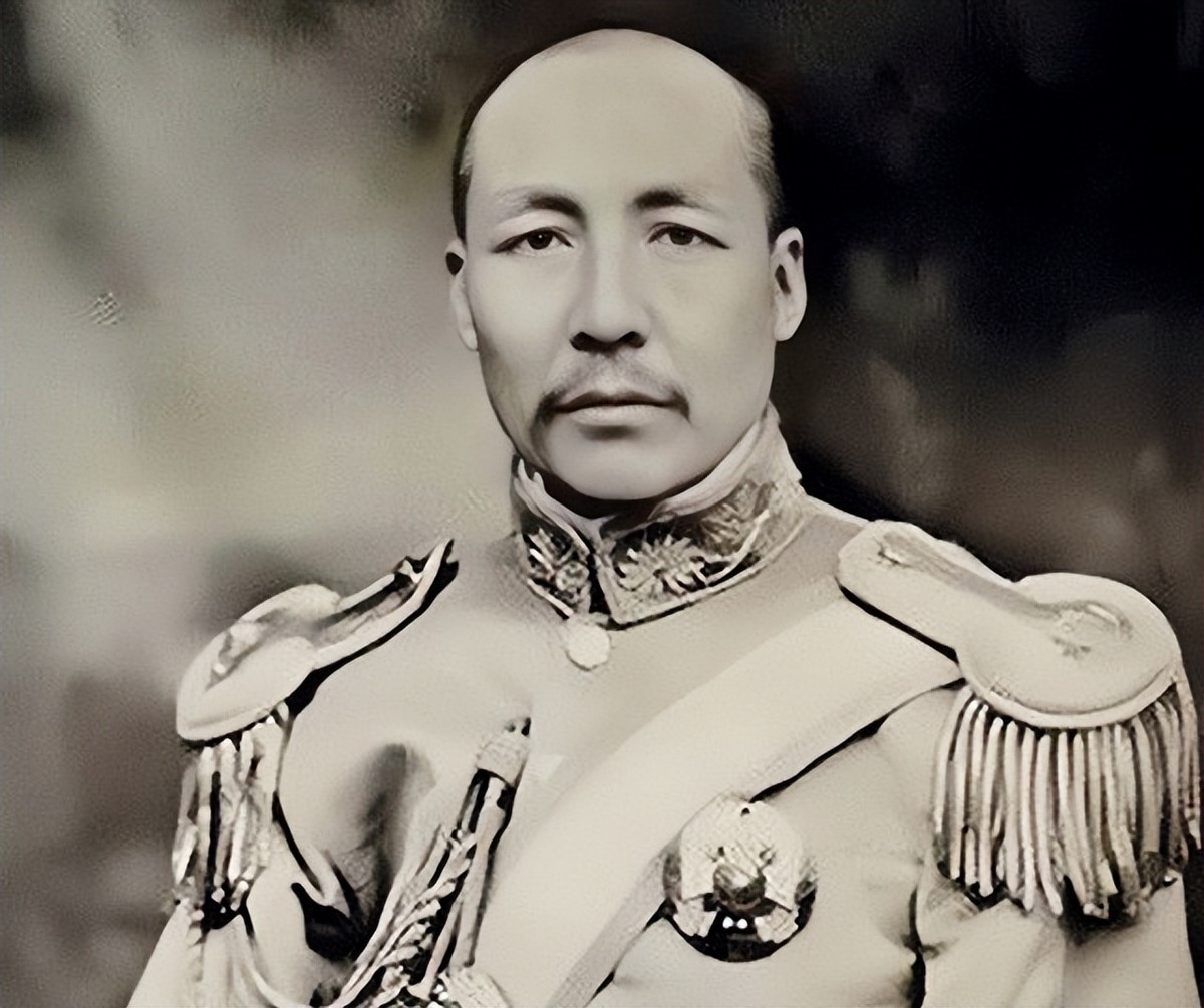 我党领导人都是如何评价蒋介石的？周总理评语中肯，毛主席最精辟