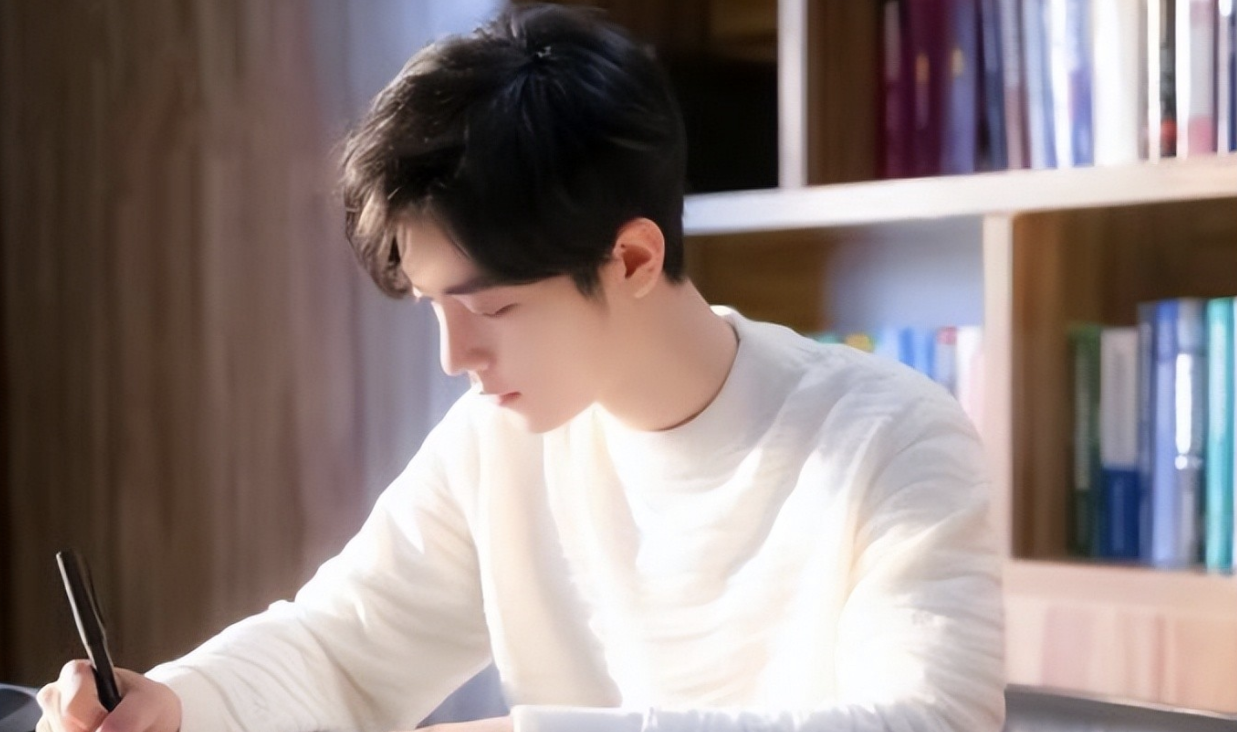 关晓彤考公上岸，鹿晗考编三战三败，明星为什么想进编制内？