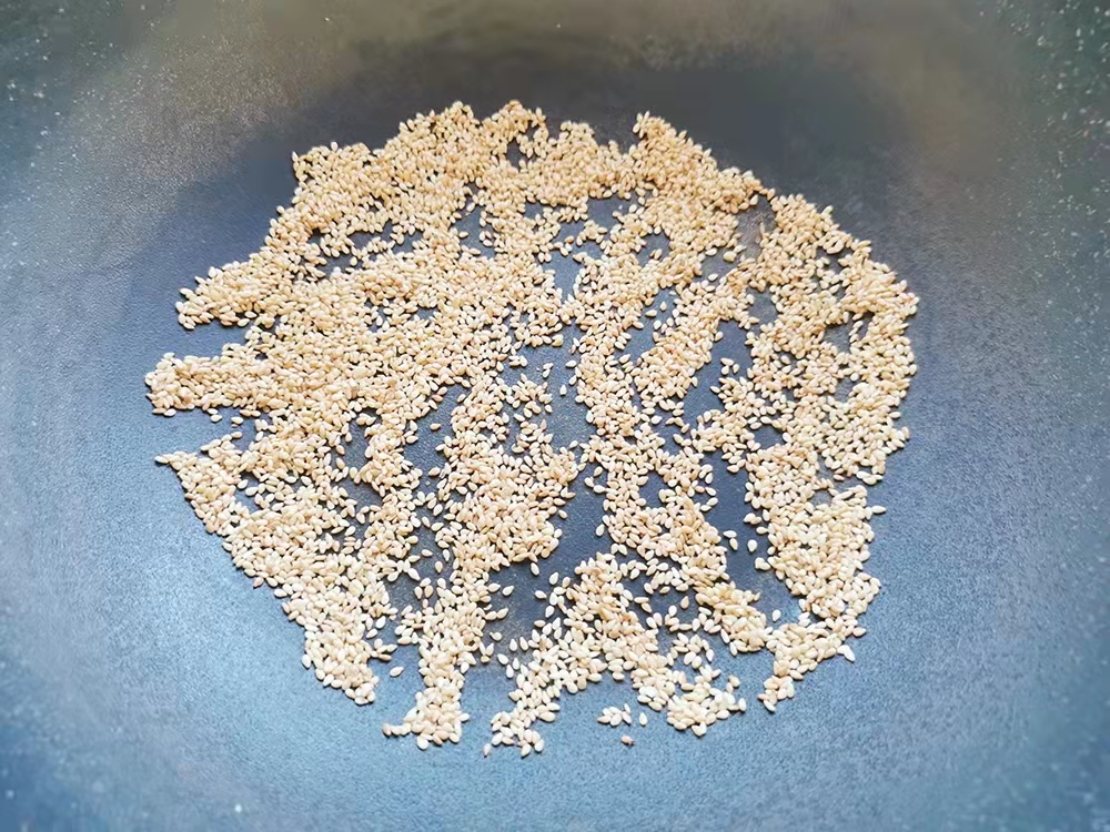 过年做凉菜，我家必上一道“白菜心”，开胃解腻，专应付大鱼大肉