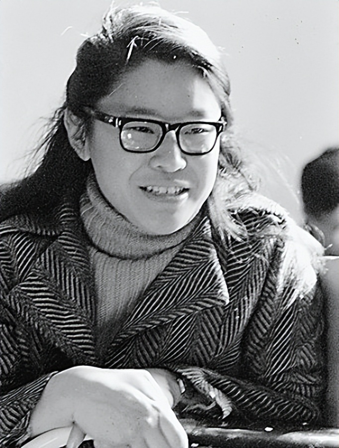 张海迪：5岁截瘫被医生断言活不过27岁！现年过六旬仍在发光发热