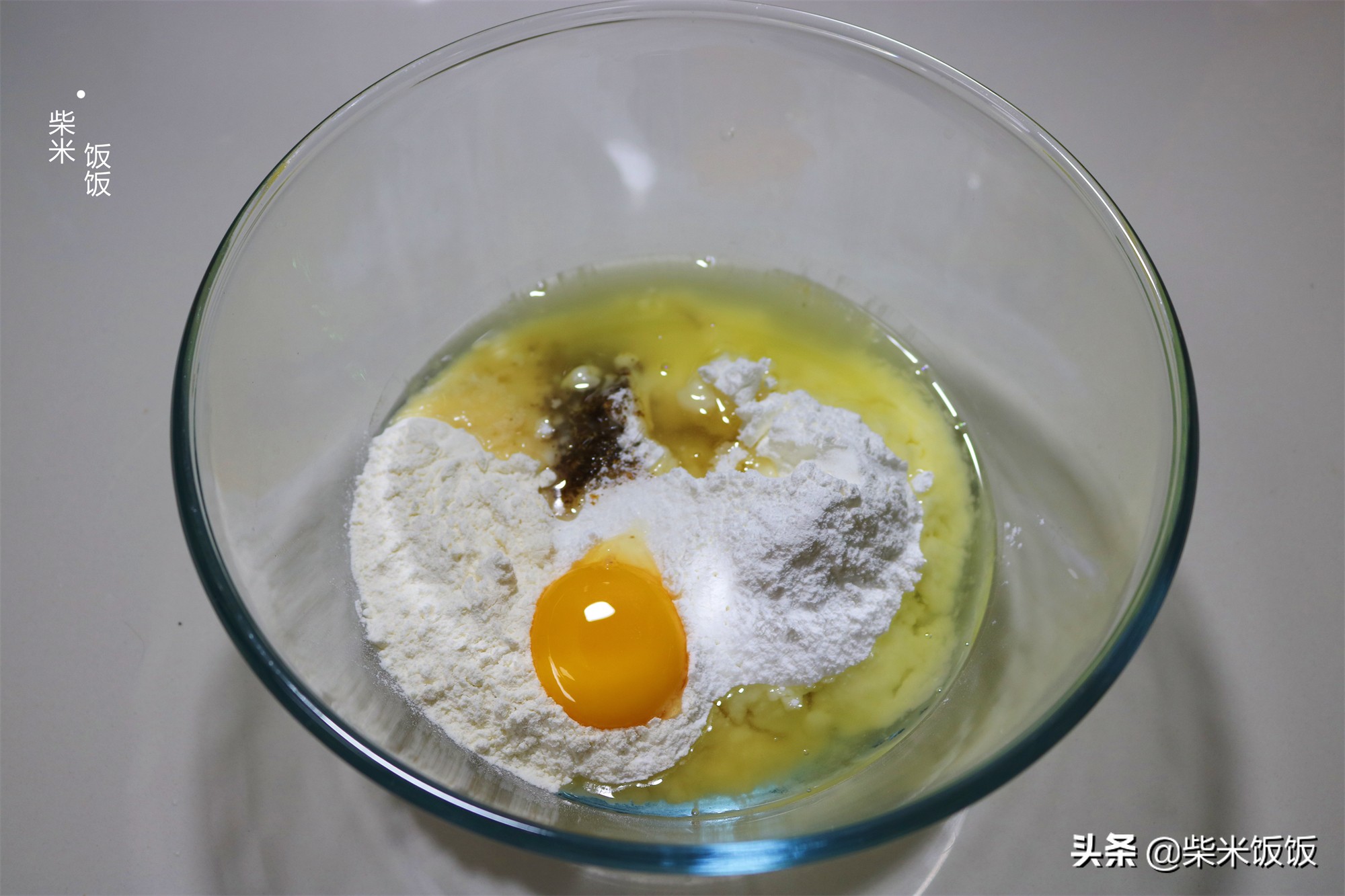 过年必备的炸藕夹，用这个方法做，外酥里嫩又多汁，凉了也好吃