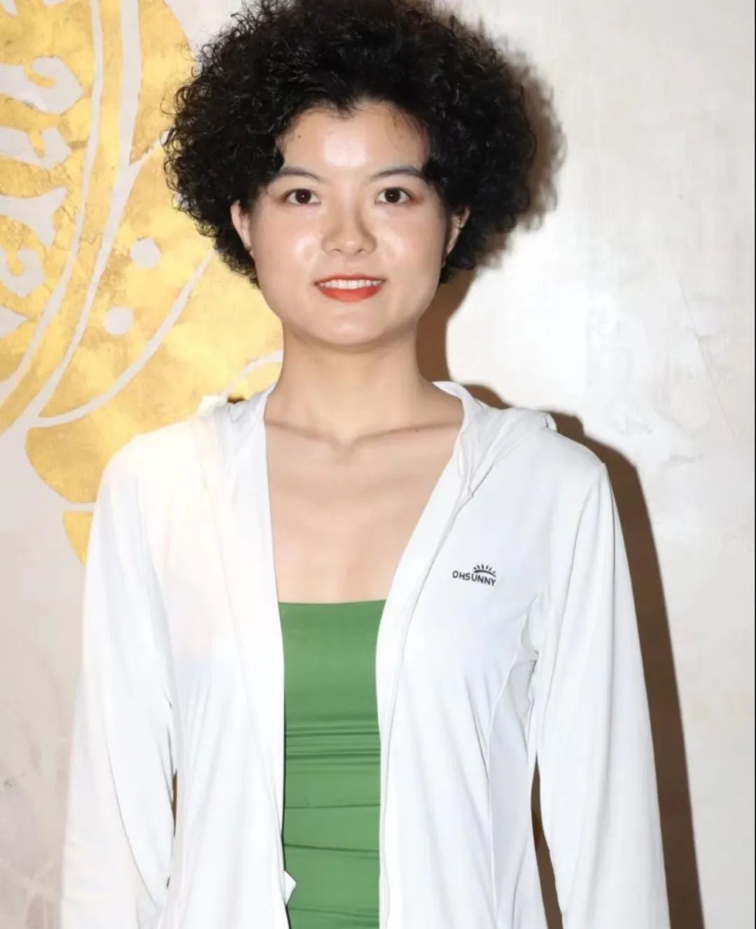 ​港娱圈审美太拉垮，入围港姐进行形象大改造，造型不如原来模样