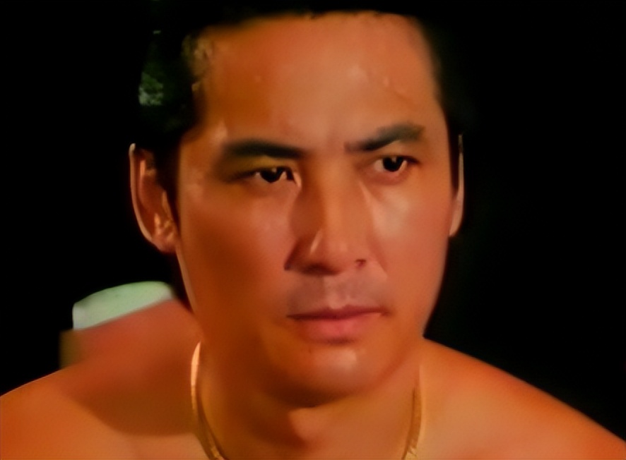 《雪山飞狐》过去32年，胡斐3段婚姻，程灵素离婚，苗人凤消失了