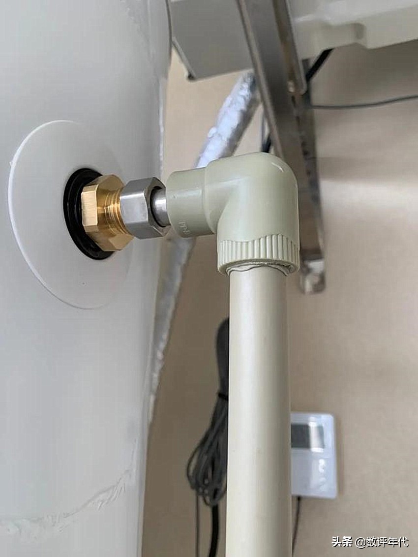 看！这是格力“空调”吗？能制热和制冷吗？答：它是一款洗澡神器