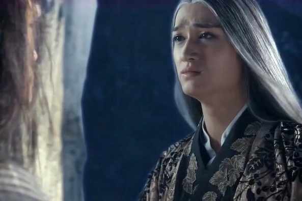 “疯批美人”别乱演，有人五官乱飞成真疯，有人病娇邪魅太撩人