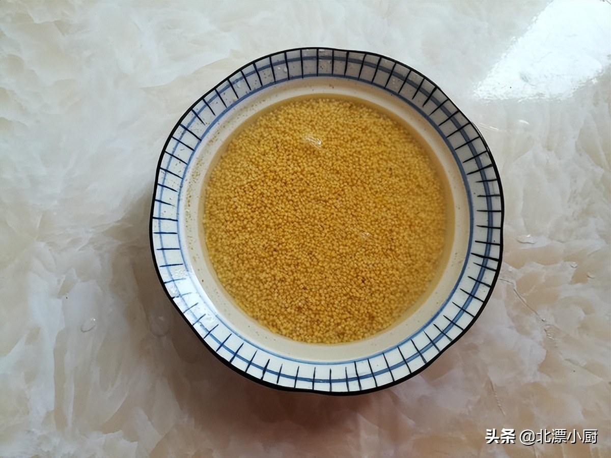 喝了30年小米粥，才知道正確的煮法，難怪一直熬不出米油