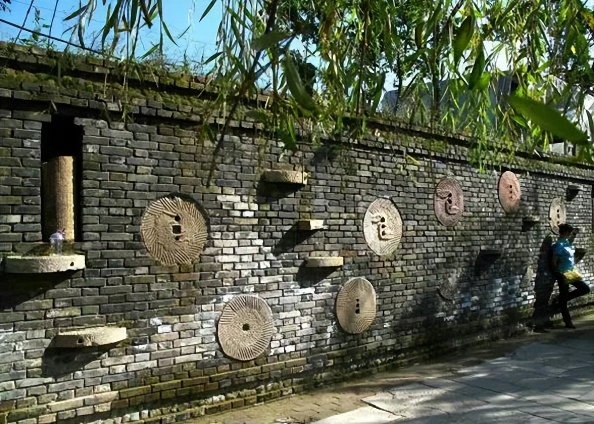 乡村景观：乡愁、乡韵、乡风融为一体的乡村创意景观墙