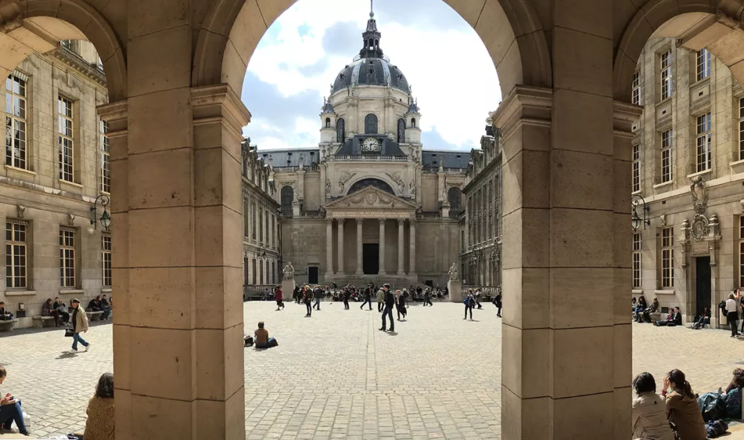 “我想写出世界名著！”——那去法国吧