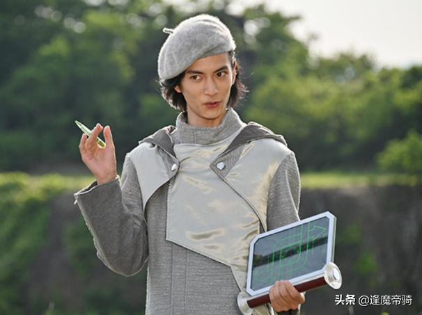 動漫中最強大的書籍神器，有的能夠創造神魔，有的能夠改變歷史