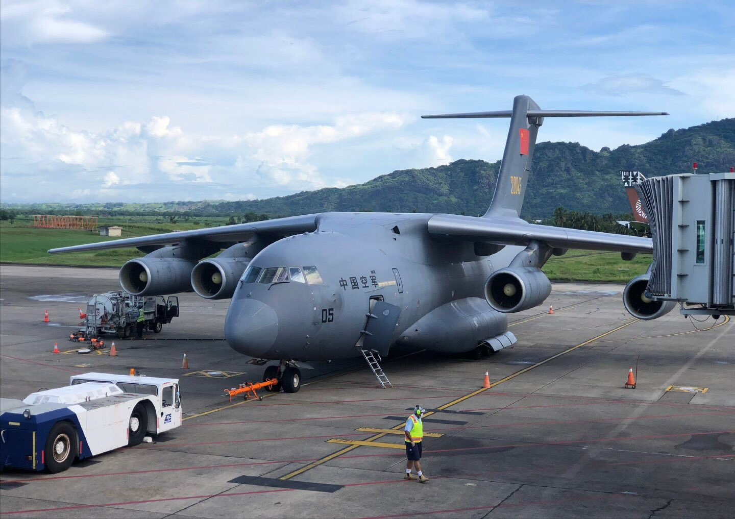 һ����ת�����Σ��й���20����C17���в�࣬�������������20