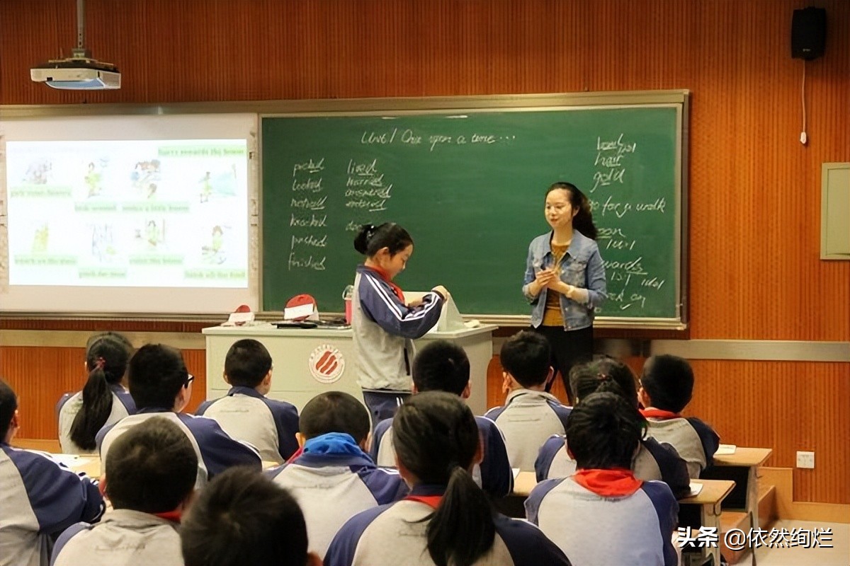 古人眼中的太空：天圆如张盖，地方如棋局