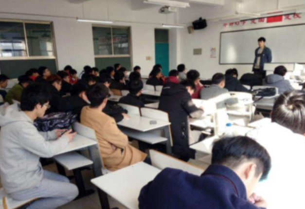 为啥农村出来的大学生，多数混得并不怎么如意？原因无非这几点