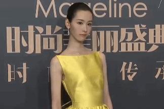 看了她们，才知道什么叫“自带清纯校花脸”，有些气质真是天生的