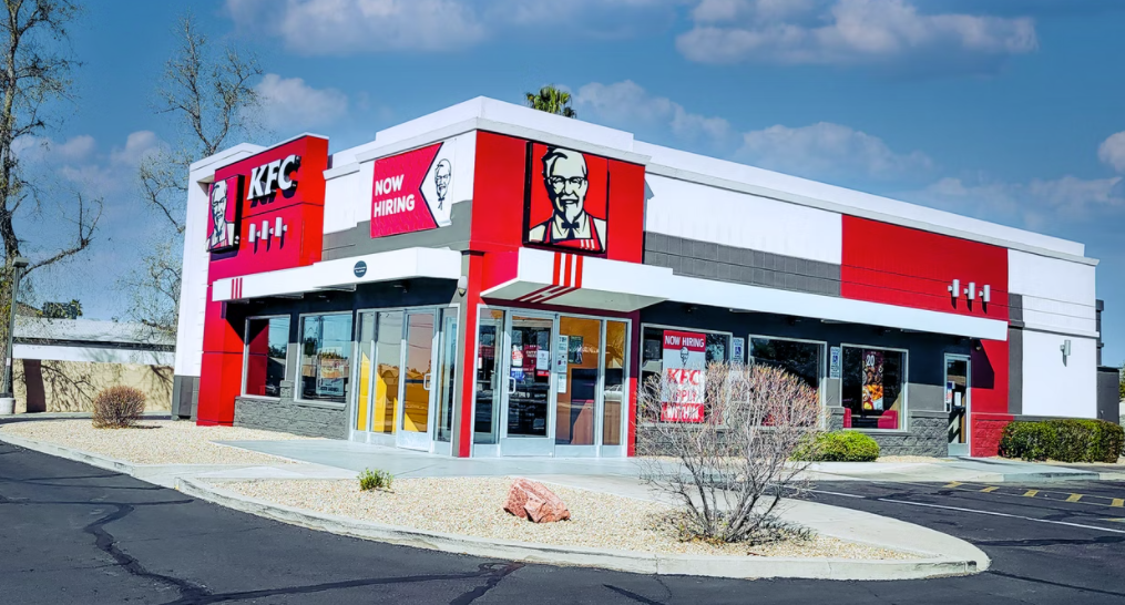 在美国战无不胜的麦当劳,怎么到了中国就打不过肯德基了?